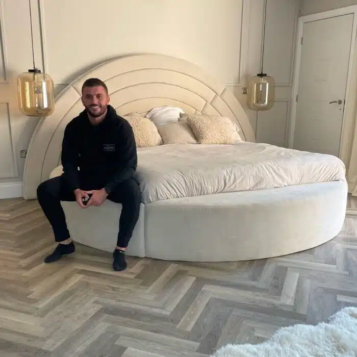 Crosby Bed