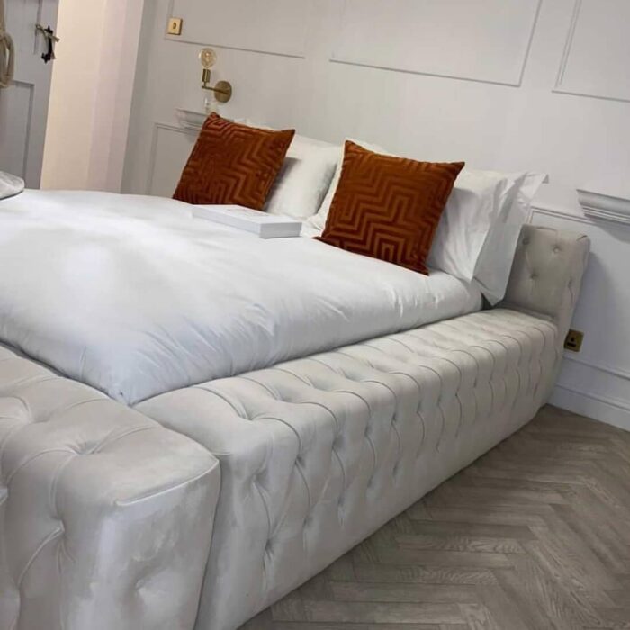 Manhattan Bed