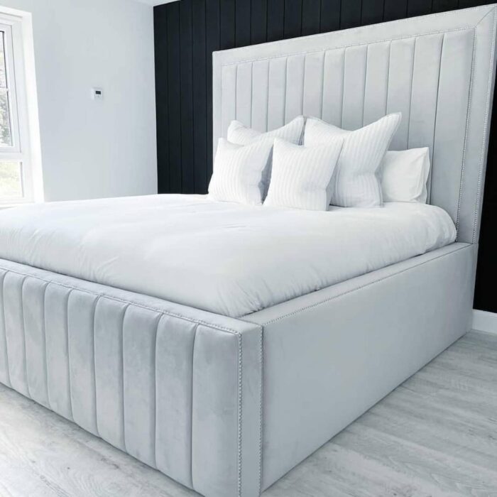 Richardson Royale Bed