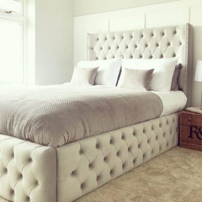 Roselyn Bed